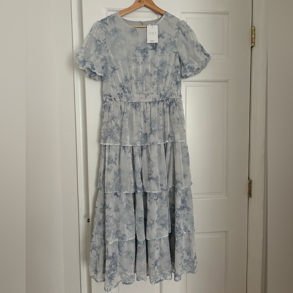 NWT Henly blue floral ruffle dress